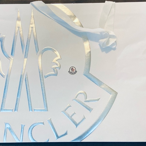 MONCLER SHOPPING BAG - NEW + LARGE - Picture 7 of 7